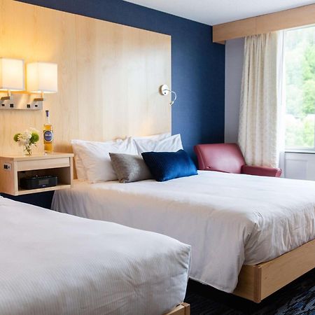 Capitol Plaza Hotel Montpelier Tapestry Collection By Hilton エクステリア 写真