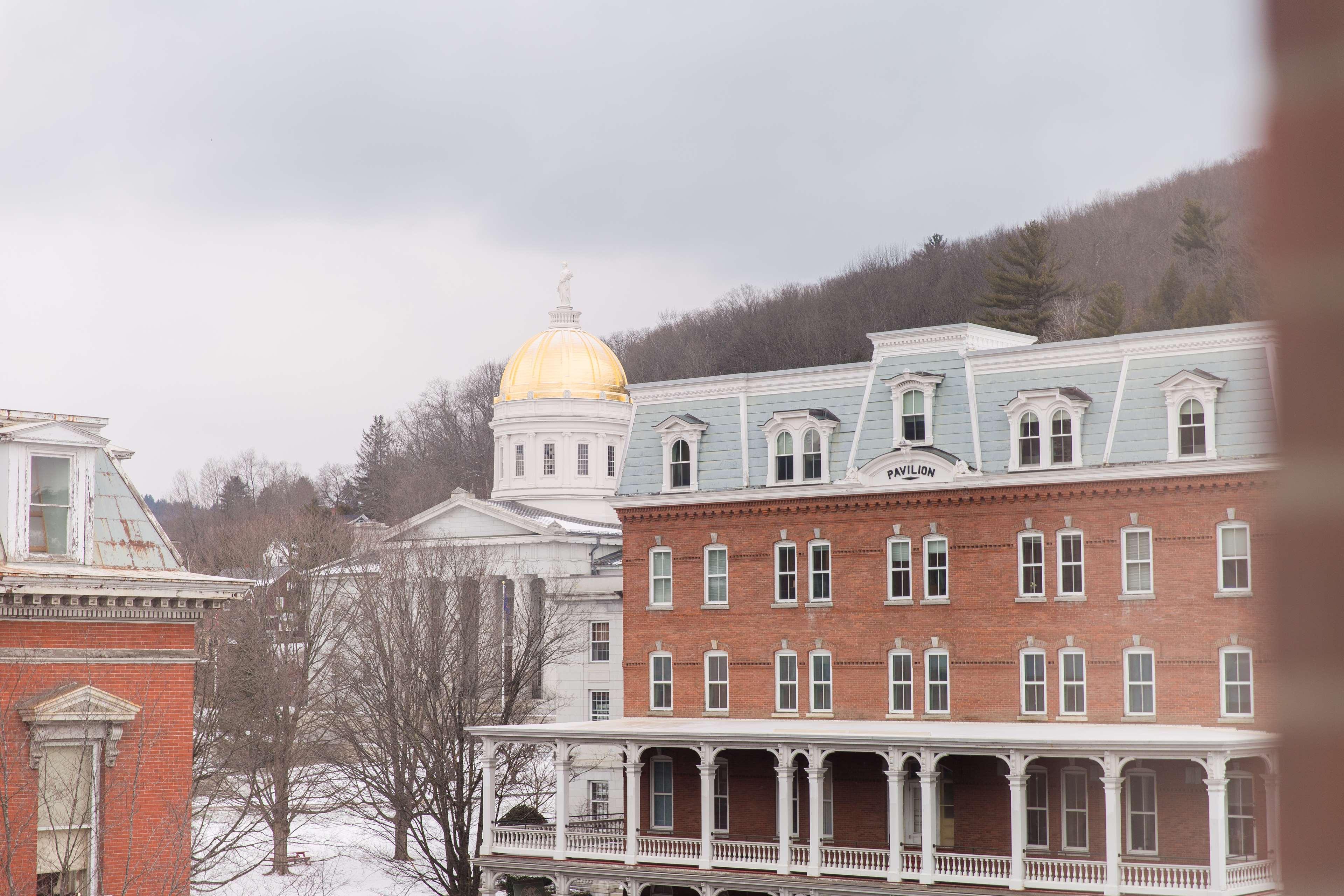 Capitol Plaza Hotel Montpelier Tapestry Collection By Hilton エクステリア 写真