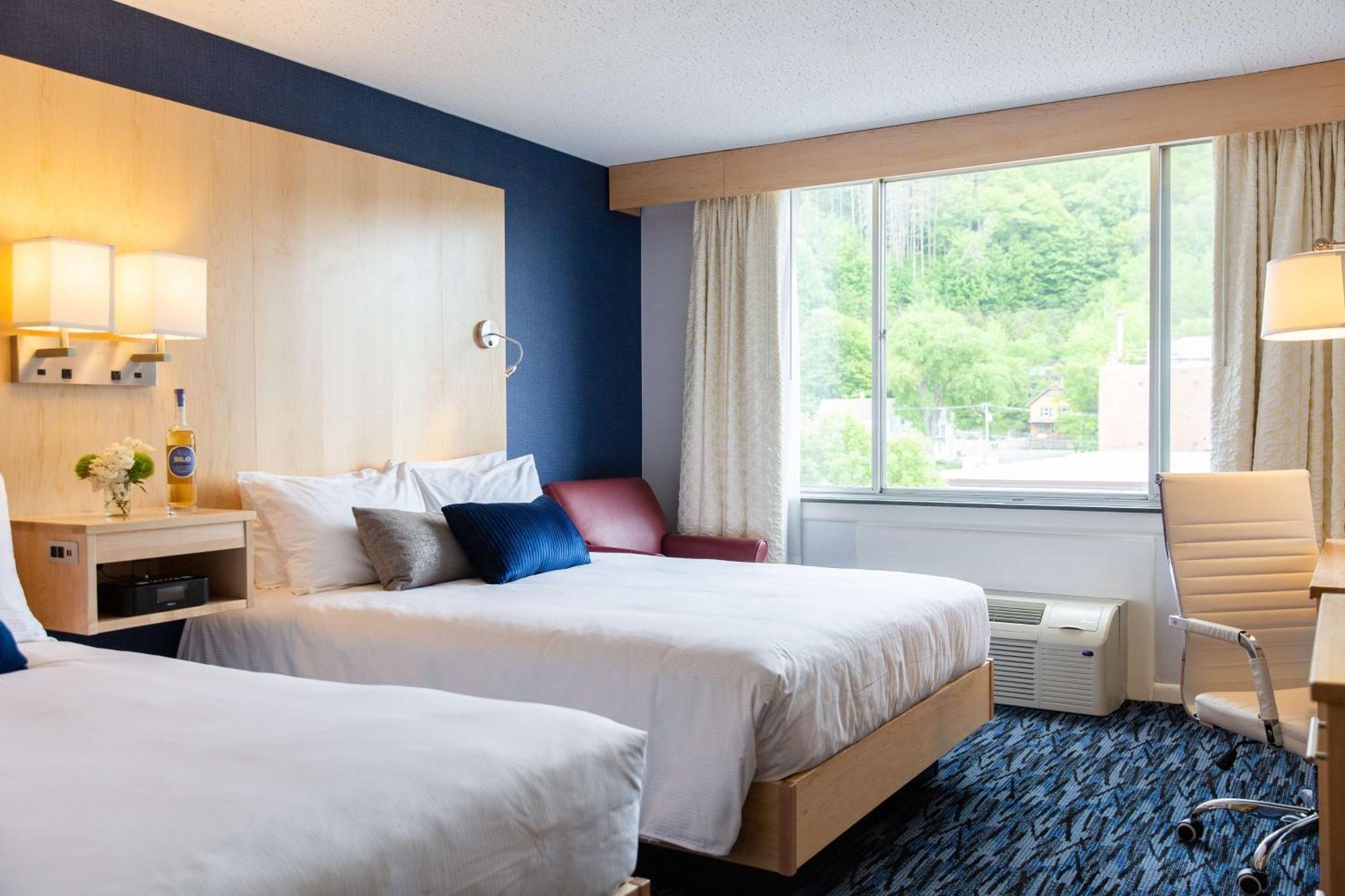 Capitol Plaza Hotel Montpelier Tapestry Collection By Hilton エクステリア 写真